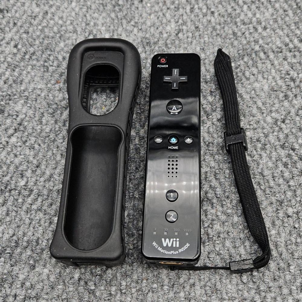 Nintendo Wii Remote MotionPlus Inside RVL-036 Black Controller With Sleeve Strap